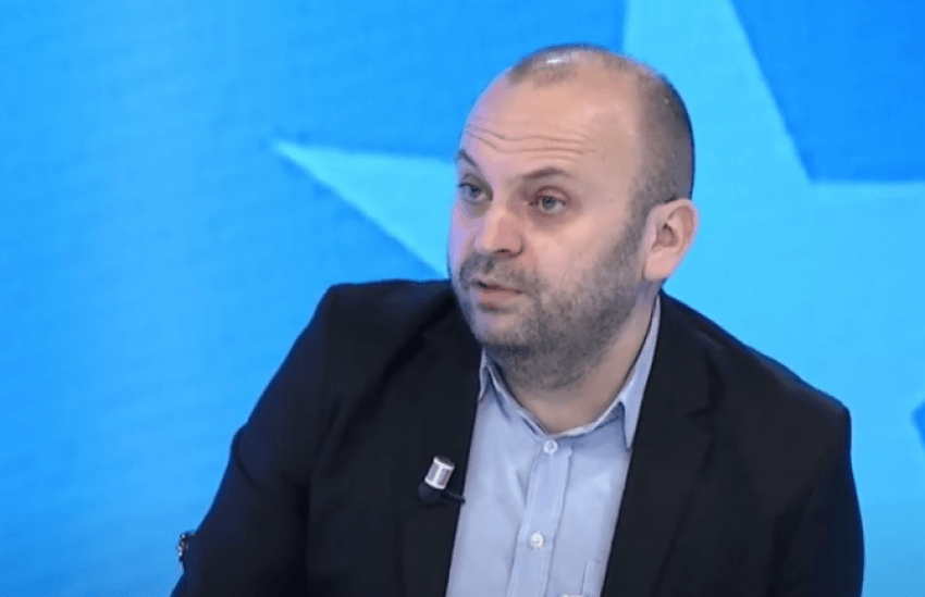 Mushkolaj kritikon Sejdiun për pranimin e kandidaturës për president