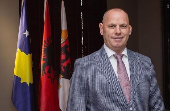 Lladrovci: Jo të gjithë që marrin vota janë për politikë
