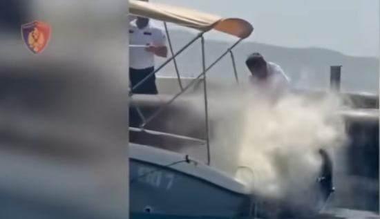 Flakë në mjetin lundrues në Ksamil, shpëtohen katër shtetas gjermanë