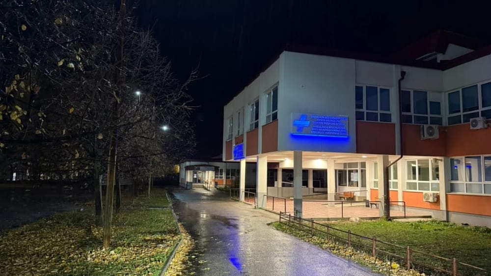 Sulm fizik brenda familjes në Klinë, dy të lënduar dhe një i arrestuar