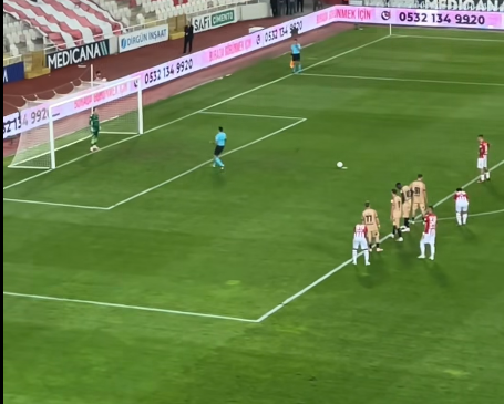 Manaj shënon dy herë dhe kryeson golashënuesit e Turqisë
