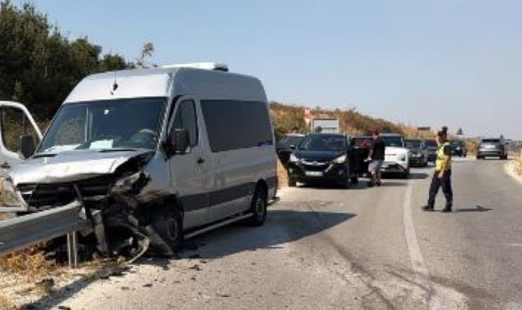 Aksident në aksin Maqellarë–Peshkopi, 5 të plagosur, 4 nisen drejt Tiranës