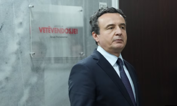 Kurti flet për dënimin e ish-krerëve të UÇK-së dhe strategjinë e avokatëve
