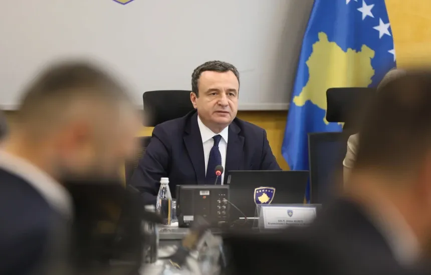Kurti kërkon bashkëpunim politik për kundërshtimin e aktgjykimit ndaj ish-krerëve të…