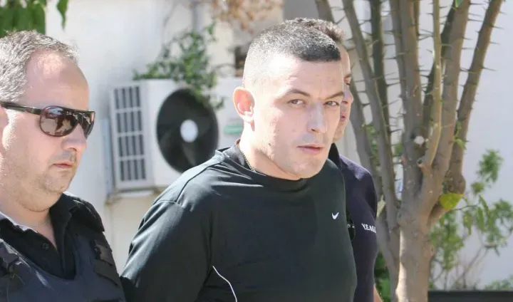 Mister mbi lejet e burgut dhe arratisjet e Alket Rizait në Greqi