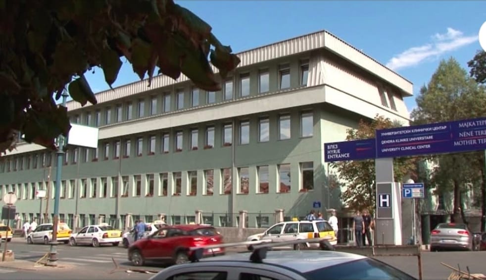 Arrestuar 42-vjeçari pasi krahu portofolin dhe sulmoi punonjëse në Klinikën Nënë Tereza