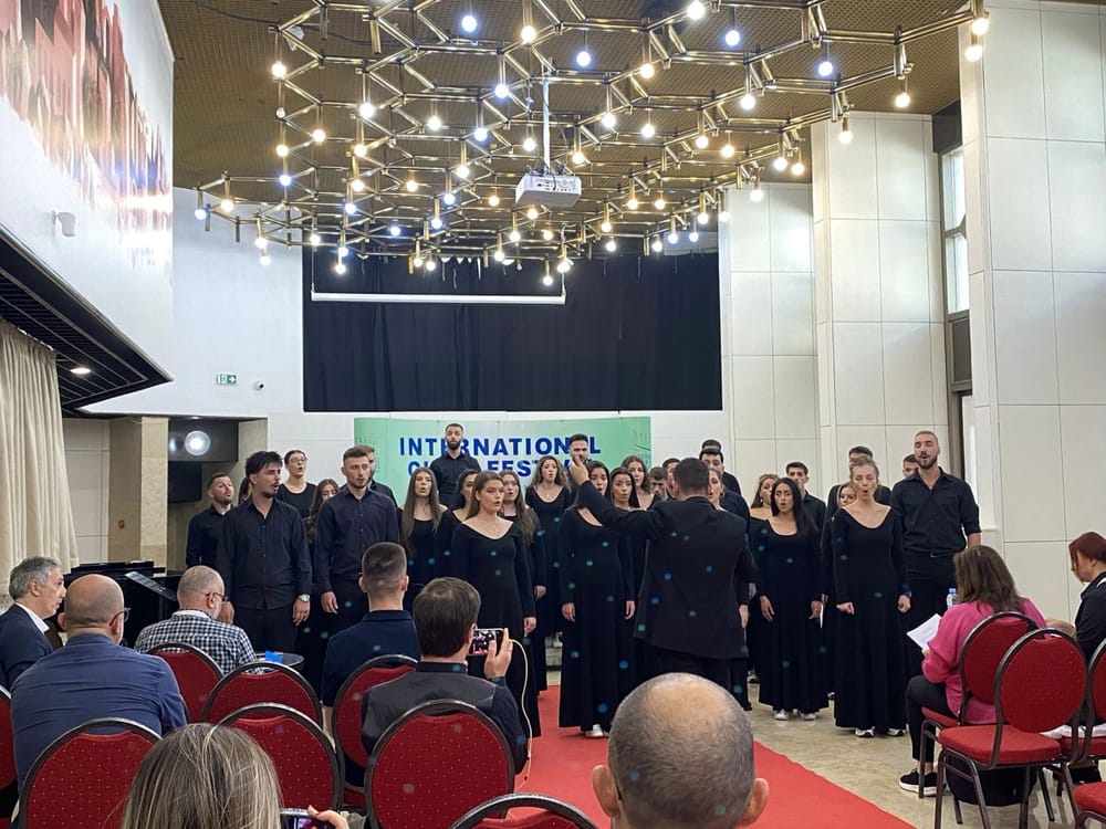 Provokimet nacionaliste shënojnë festivalin e Herceg Novit