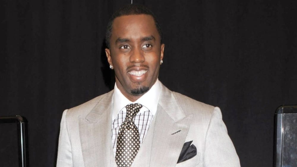 Avokatët e Diddy kërkojnë tërheqje nga padia për shpifje