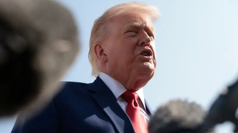 Trump propozon riemërtimin e Ngushticës së Hormuzit në “Ngushtica Trump”