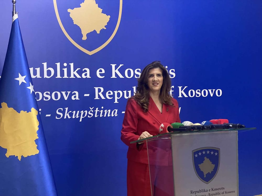 Musliu kërkon ndriçimin e Qeverisë me mesazhin "Jo në emrin tim" pas vendimit të Hagës