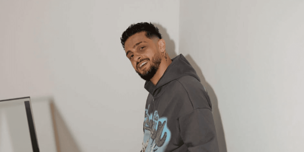 DJ Gimbo uron nënën me fotografi nga fëmijëria në Instagram