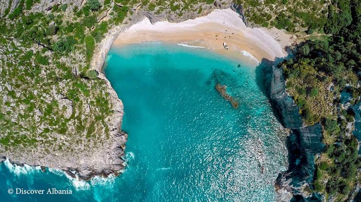 Shqipëria mes tetë destinacioneve që duhen vizituar tani