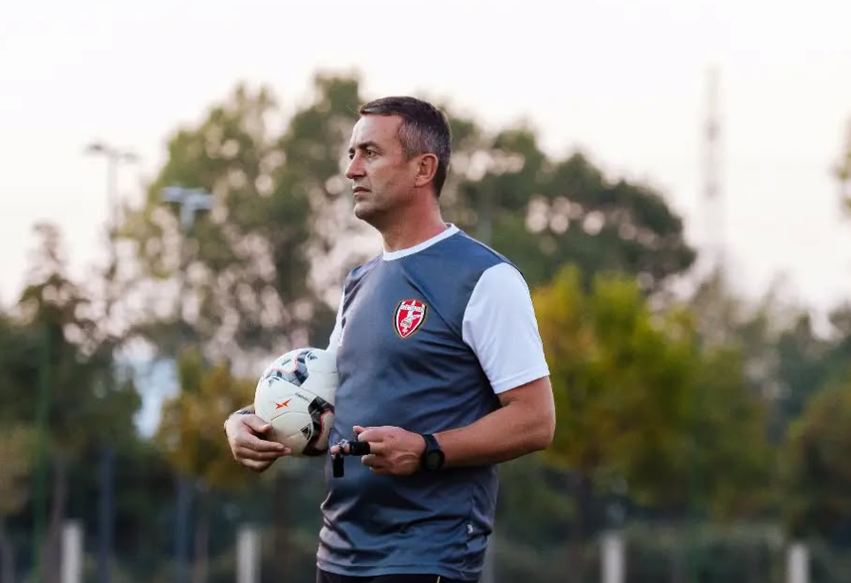 Ahmataj: Futbolli luhet për tifozët, futemi në fushë për të marrë 3 pikët