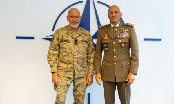 Kreu i Komitetit Ushtarak të NATO-s takon komandantin e ardhshëm të KFOR-it