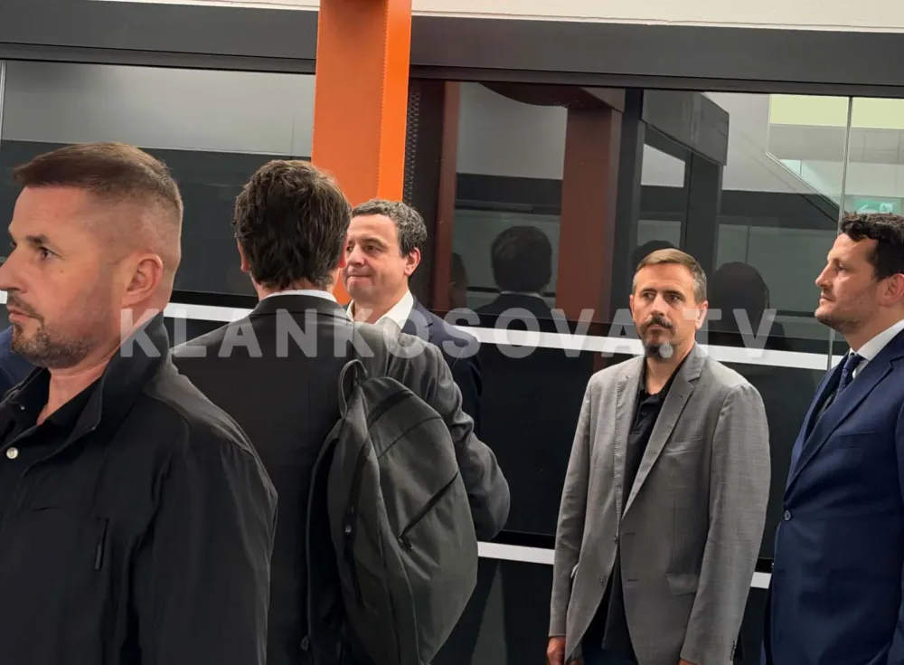 Kryeministri i Kosovës udhëton drejt Shteteve të Bashkuara