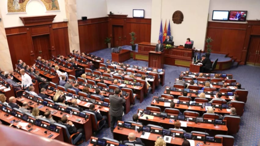 Kodi Zgjedhor rikthehet në parlament, parti të kundërshta votimin elektronik