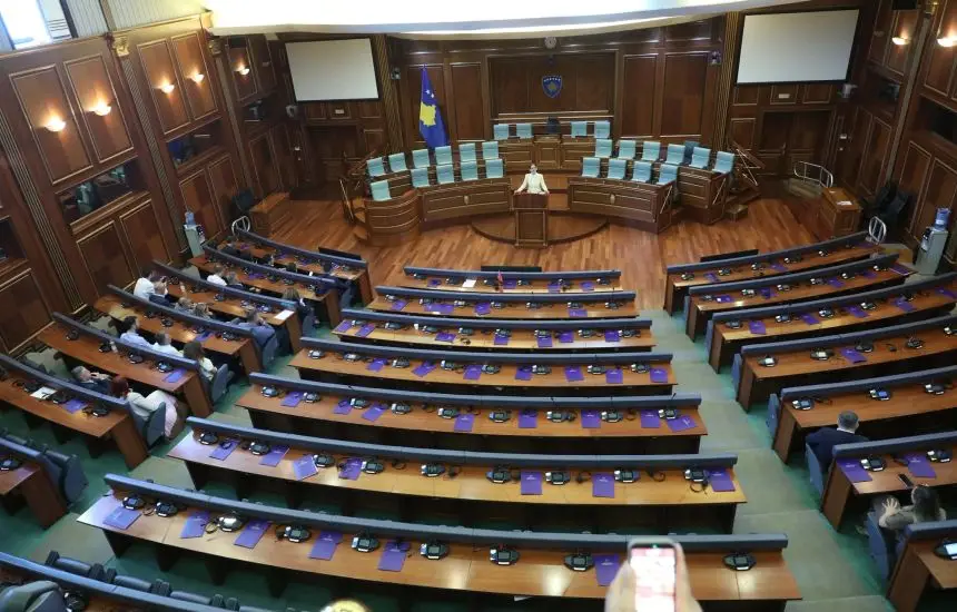 Dehari: Ende pa qartësi për numrin e deputetëve, seanca më 9 shtator