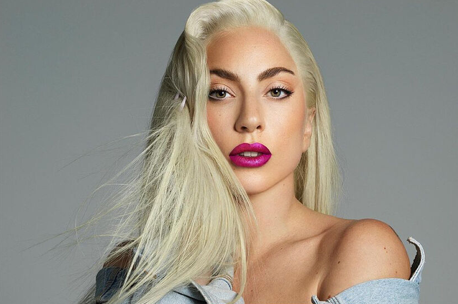 Page Six publikon fotografitë e para të Lady Gaga me fëmijën e saj të porsallindur