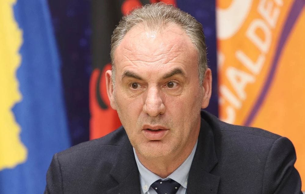 Limaj: Në Kosovë me legjitimitet janë vetëm kryetarët dhe asambletë komunale
