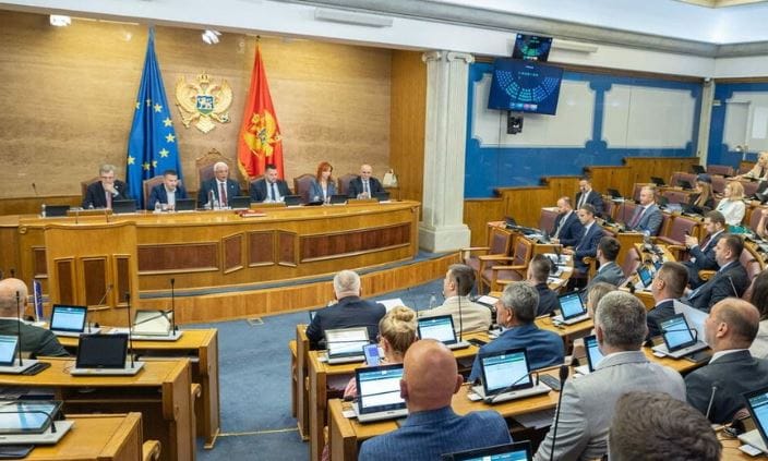 Mali i Zi heq imunitetin për zyrtarët e lartë në raste korrupsioni