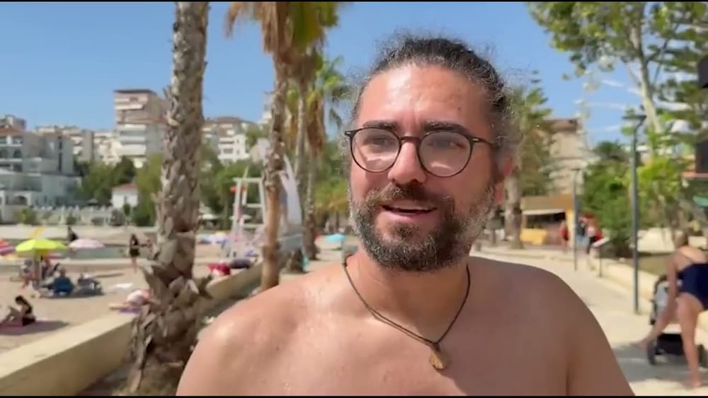 Saranda mbetet e mbushur me turistë të huaj gjatë muajit shtator