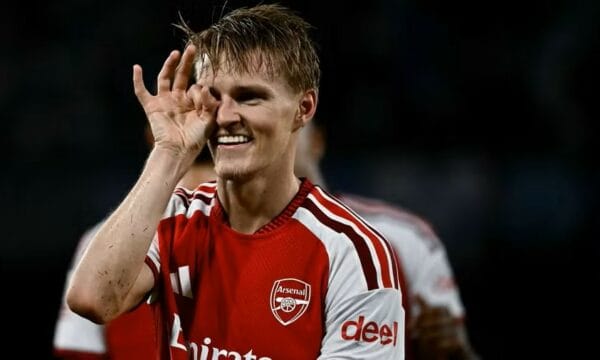 Arsenali fiton ndaj Napolit, Stuttgarti mposht Vikingun me hat-trick të Demiroviqit
