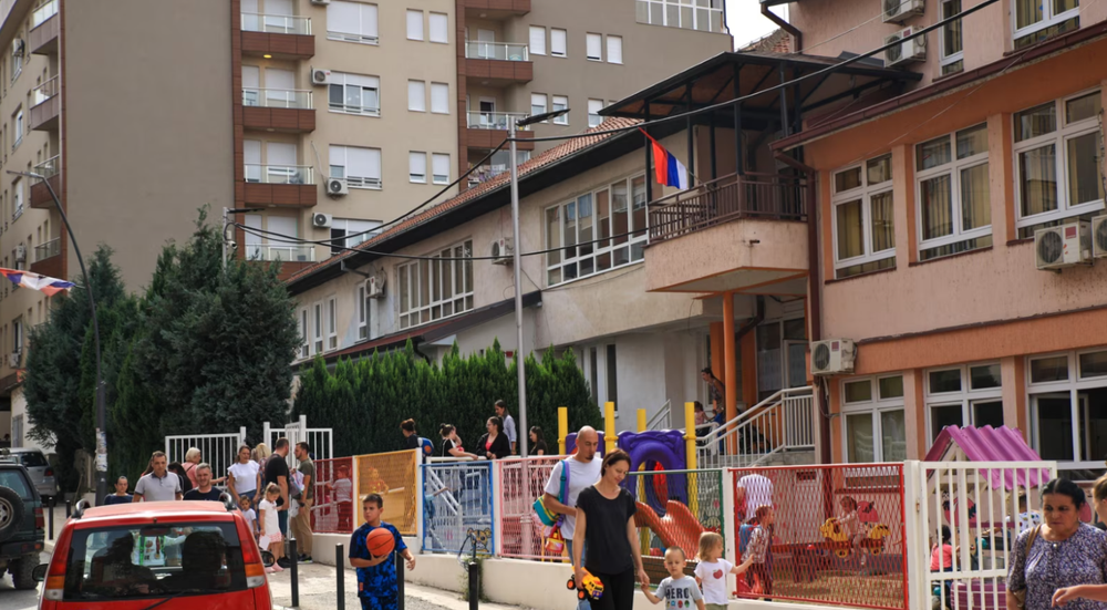 Hulumtimi i CASA-s: 99,4% e serbëve në Kosovë kundërshtojnë integrimin e sistemit arsimor
