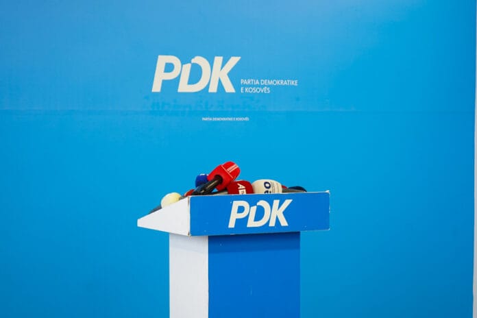 Partia Demokratike e Kosovës organizon konferencë për media në Kuvend