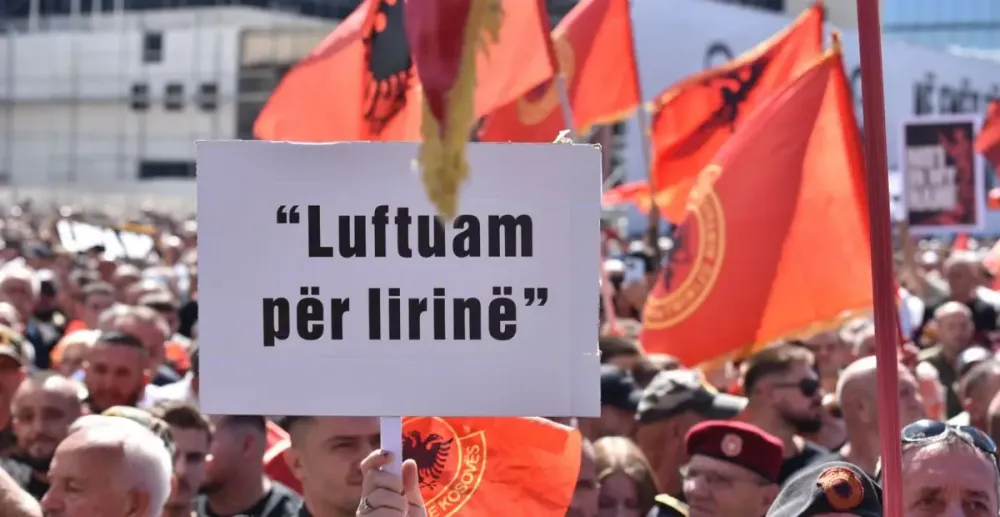Marshi në Shkup në mbështetje të ish-krerëve të UÇK-së