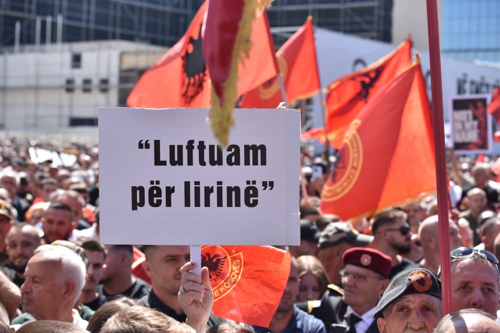Protesta “Jo në emrin tim” nis në mbrëmje, Ramë Lahaj ndër folësit