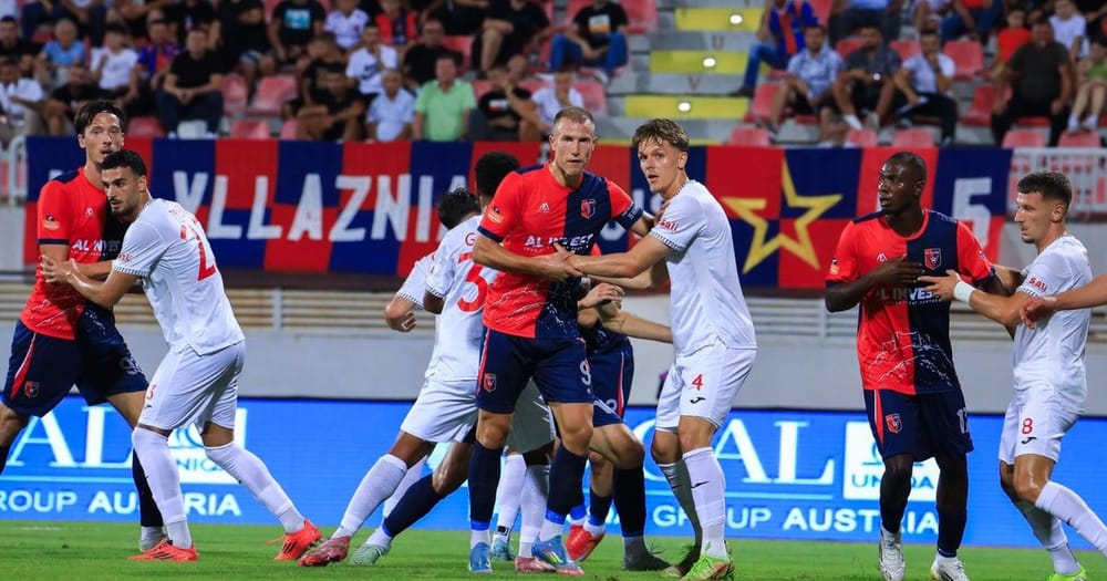 Vllaznia dhe Partizani përballen sonte në stadiumin Loro Boriçi
