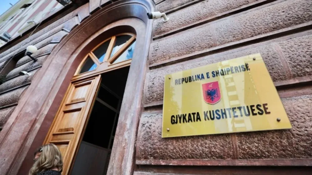 Pagat e magjistratëve, Gjykata Kushtetuese: Vendimi është i detyrueshëm