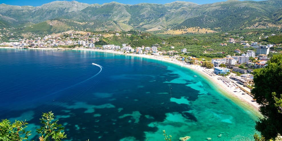The Independent rekomandon Shqipërinë për turizëm pa EES