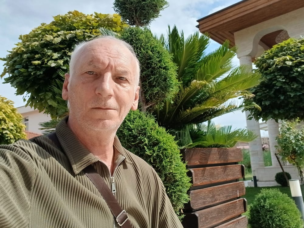 Tetova Sot publikon kolumnë kritikë kundër Vatikanit nga Savash Veliu