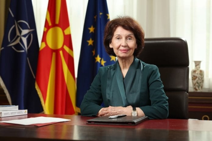 Presidentja Siljanovska-Davkova: Konsensusi ndërprerë, BE-ja e ligi identitetin në…