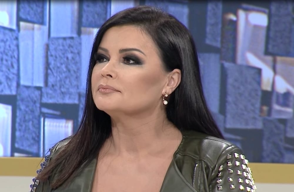 Eli Fara thyen heshtjen pas videove intime: E lënduar, por s'kam turp