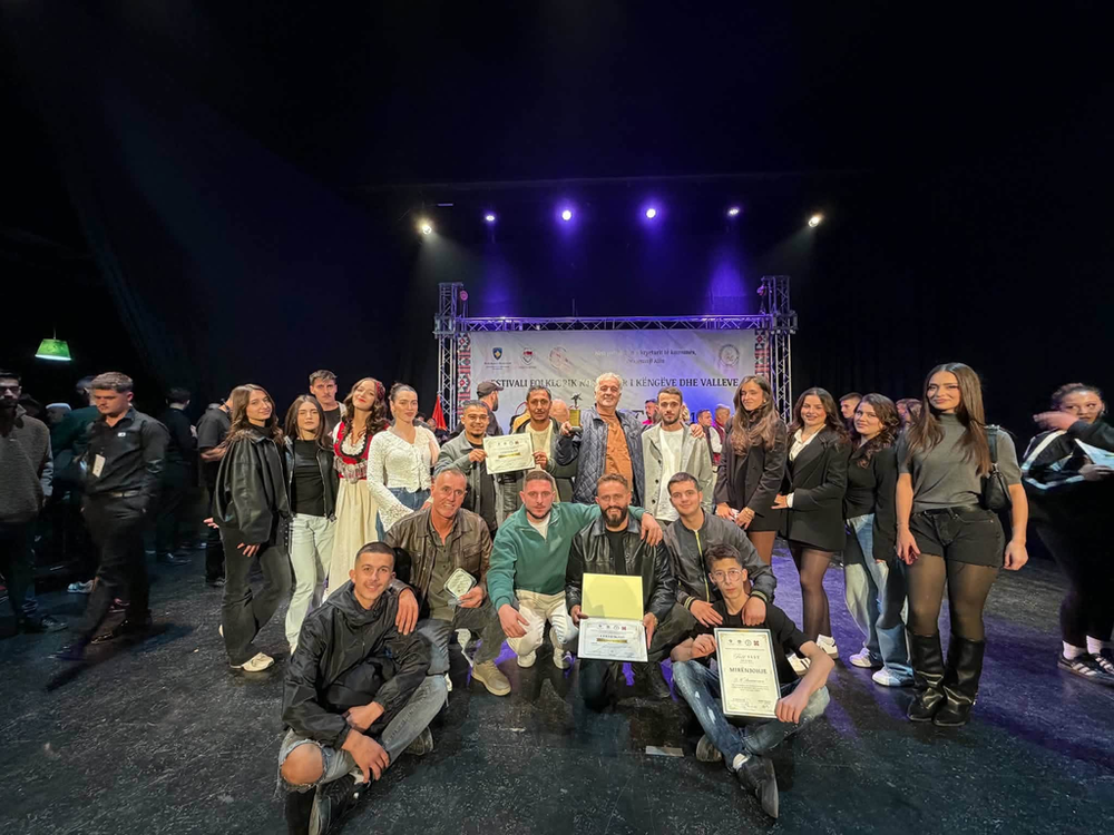 Qendra Kulturore Anamorava fiton vendin e pare ne Folk Fest Shtimja
