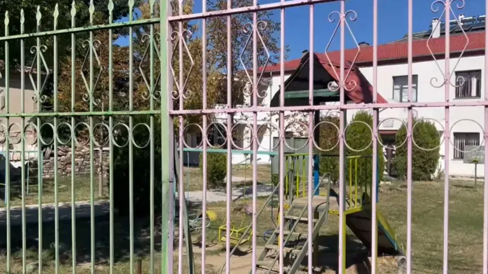 Procedohen penalisht mjekja dhe drejtoresha e kopshtit në Korçë pas helmimit