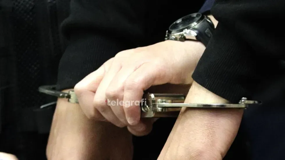 Arrestohet në Deçan personi i kërkuar me katër vjet burgim