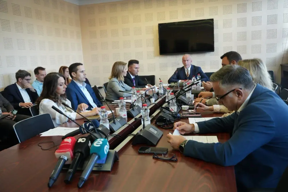 Komisioni për Legjislacion shqyrton Projektligjin për Specialen
