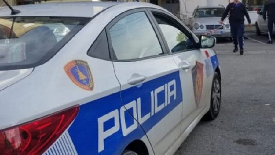 Sekuestrohet automjeti dhe shpallet në kërkim bashkëpunëtori në Elbasan