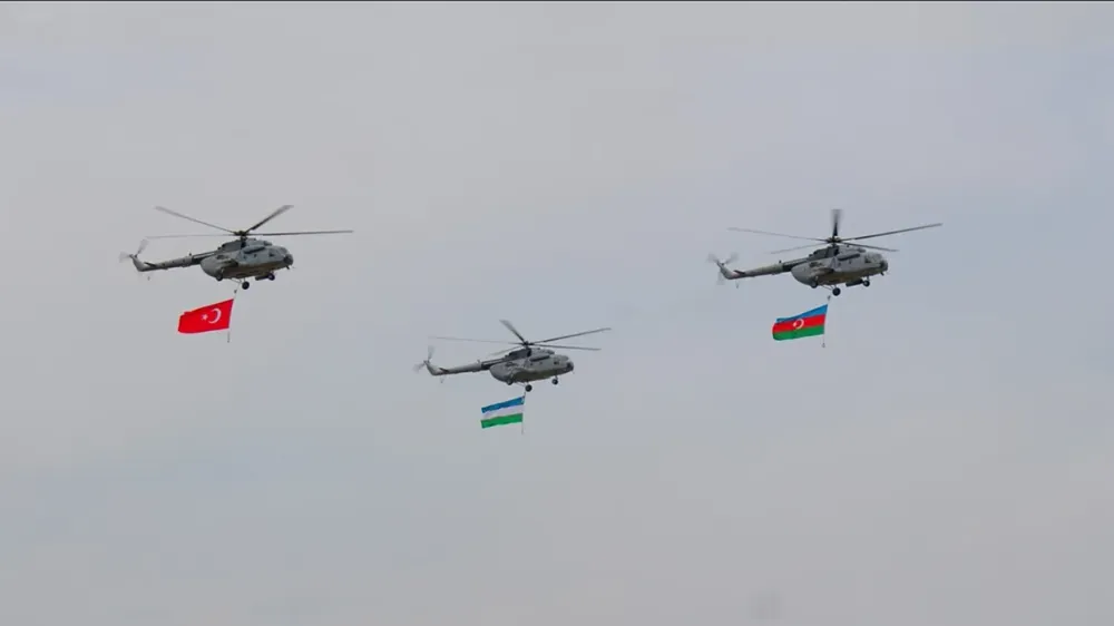 Forcat e tre vendeve bëjnë stërvitje të përbashkët në Karabak