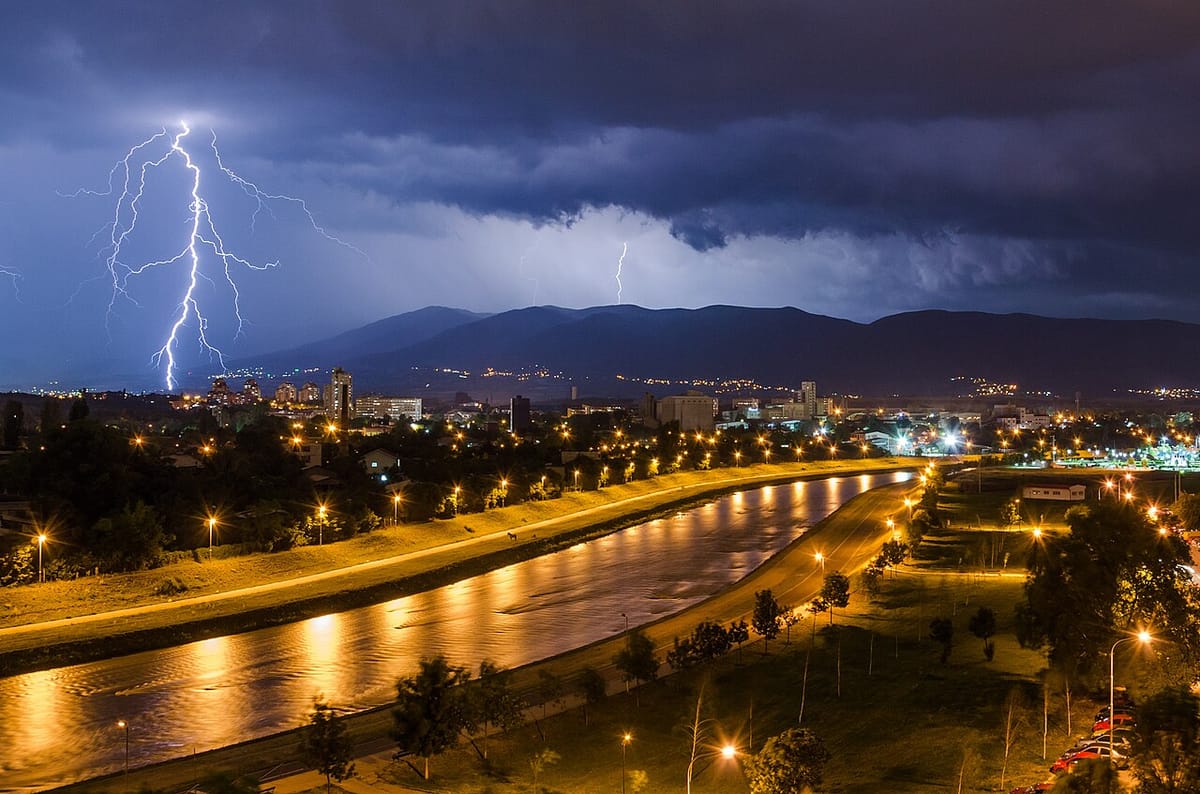 Sa intensive do të jenë reshjet dhe bubullimat në Maqedoninë e Veriut?
