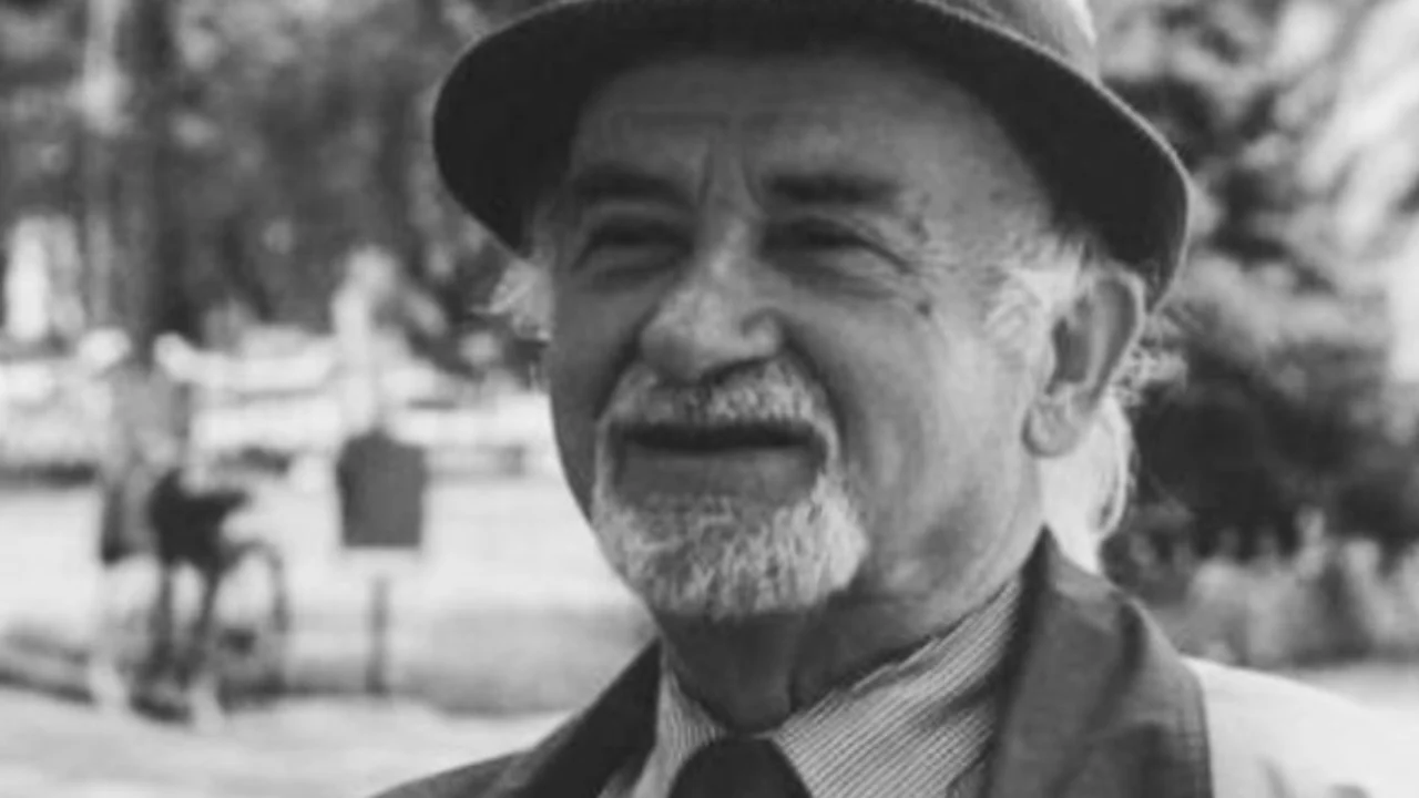 Abaz Hoxha, autori i Enciklopedisë së kinemasë shqiptare