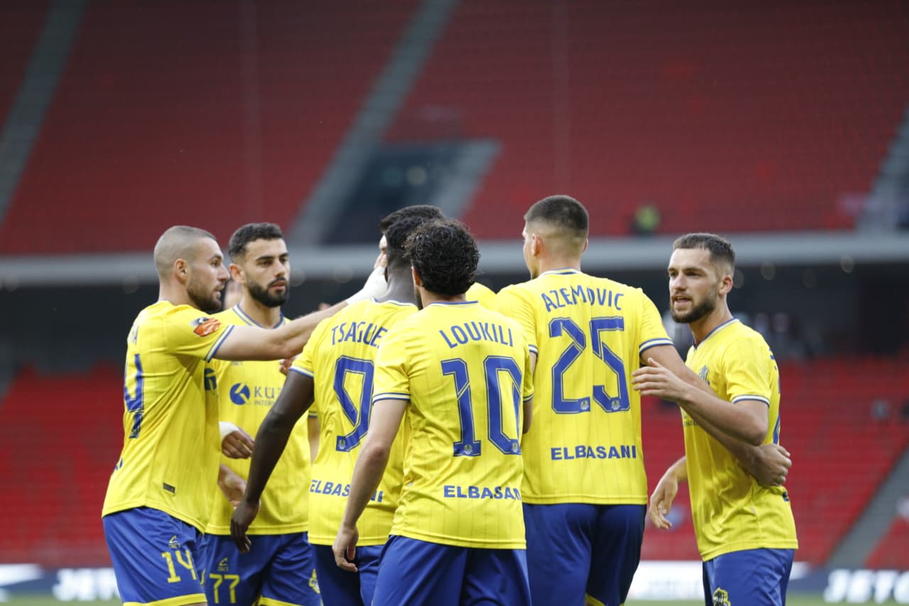 Si e mposhti Elbasani Dinamon 3-0 në "Air Albania"?