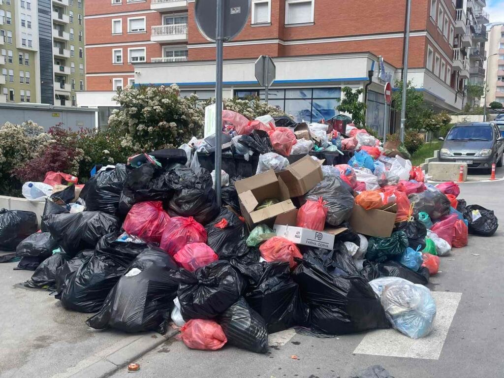 Ku dështoi Komuna e Prishtinës në menaxhimin e mbeturinave sipas ZKA-së?