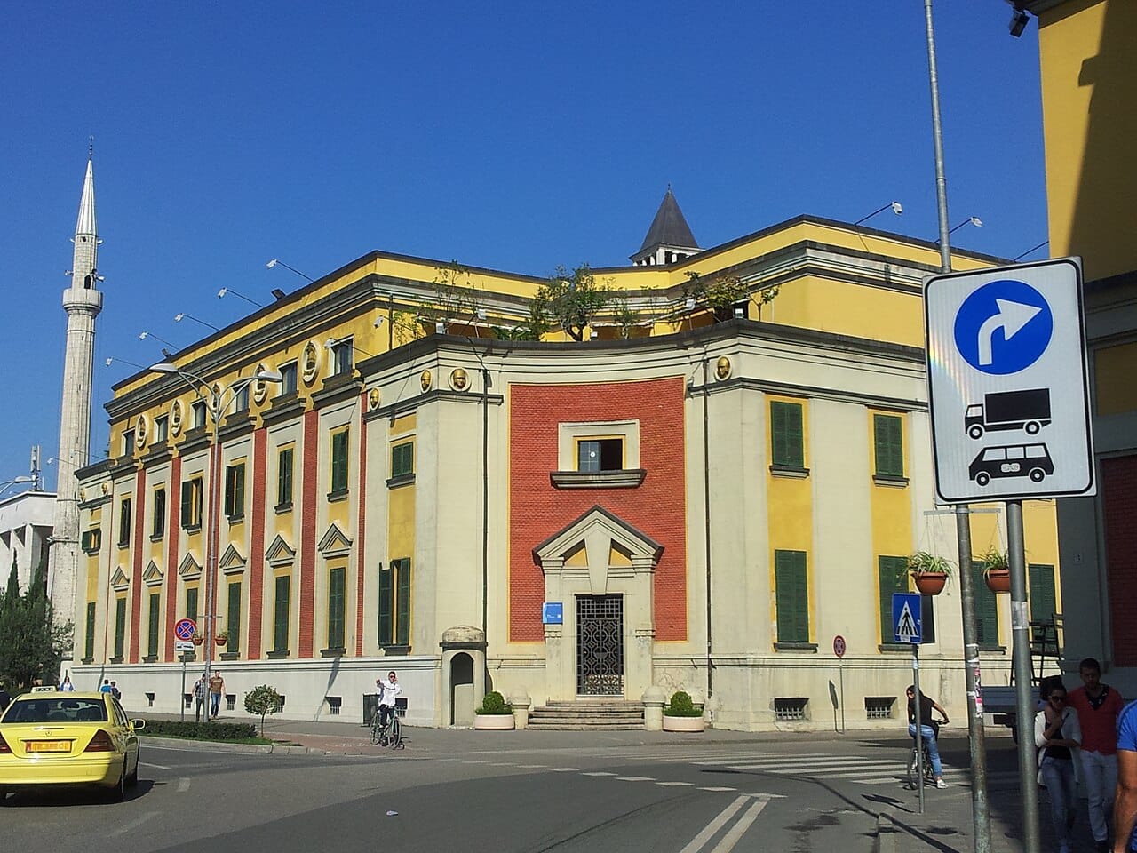 Pse u shpallën të pafajshëm 5 zyrtarët e Bashkisë Tiranë?