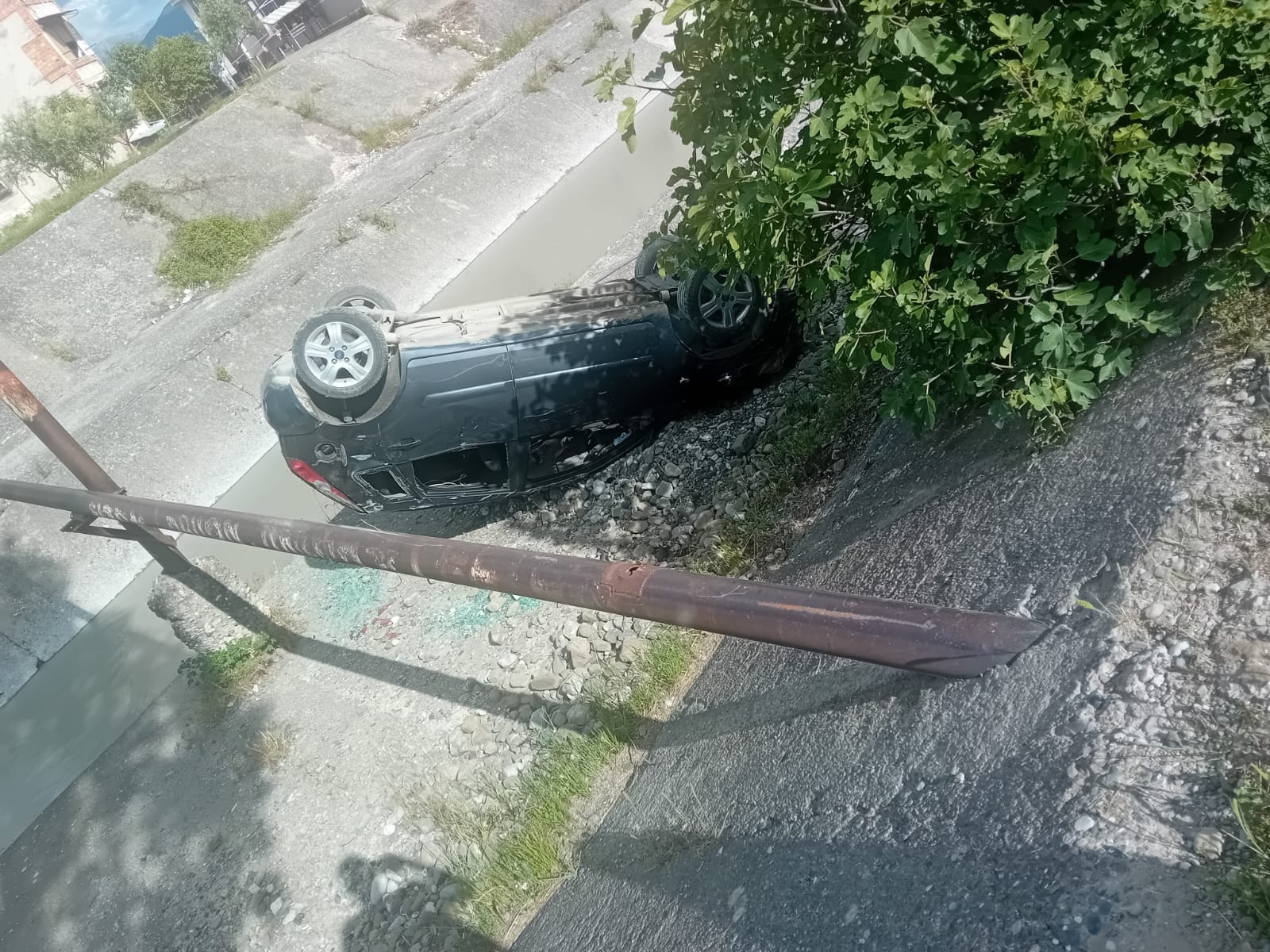 Si përfundoi makina në përruan e Zaranikës dhe si janë udhëtarët?