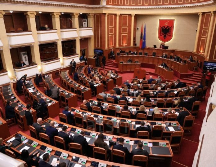 Çfarë parashikon projektrezoluta për BE që PS-PD e miratuan me 114 vota?