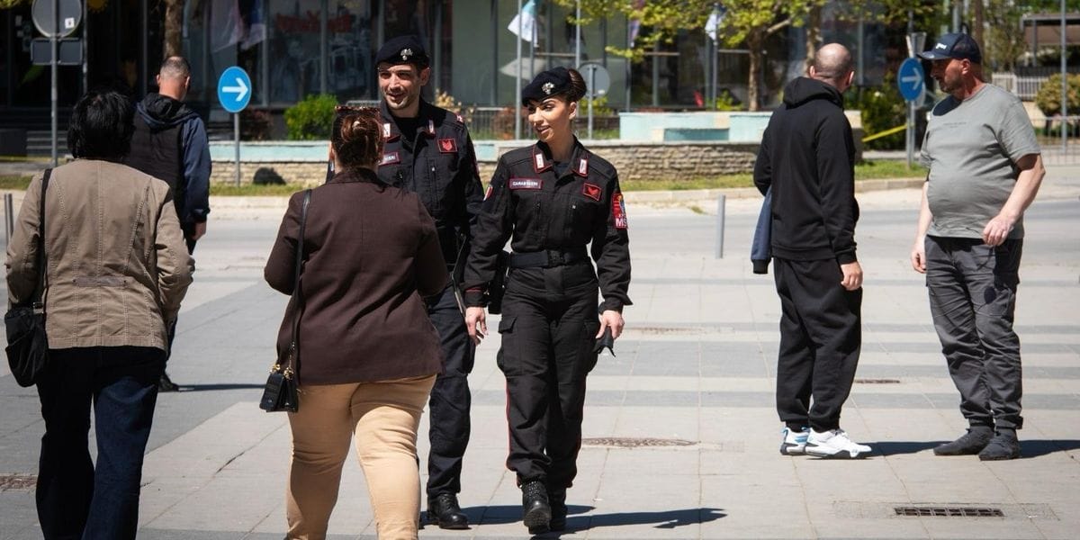 Si vazhdon KFOR-i patrullimet në Mitrovicë të Veriut?